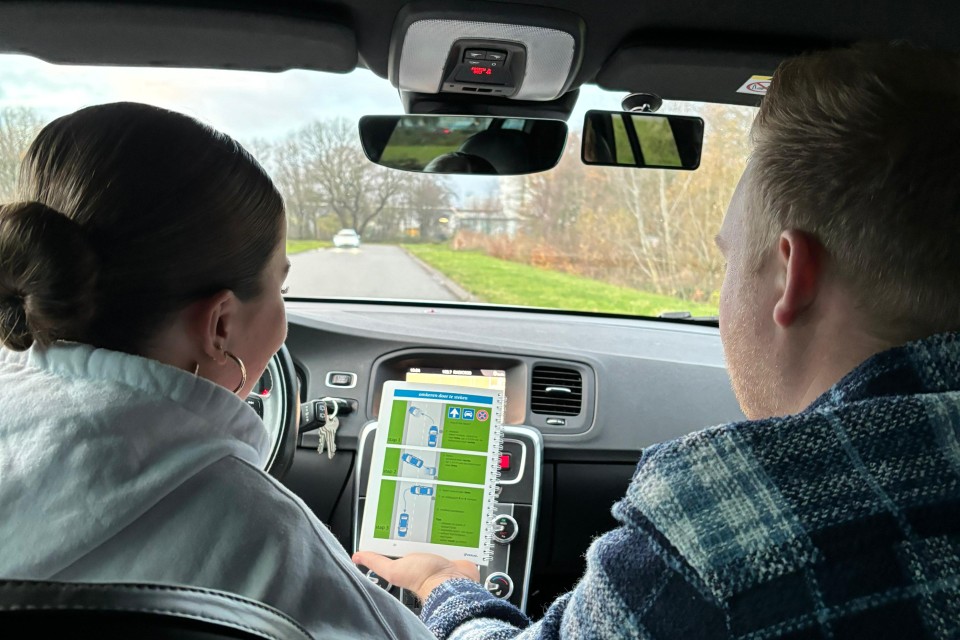 Inzet beeldmateriaal bij Rijschool Voskuil Inzet beeldmateriaal bij Rijschool Voskuil